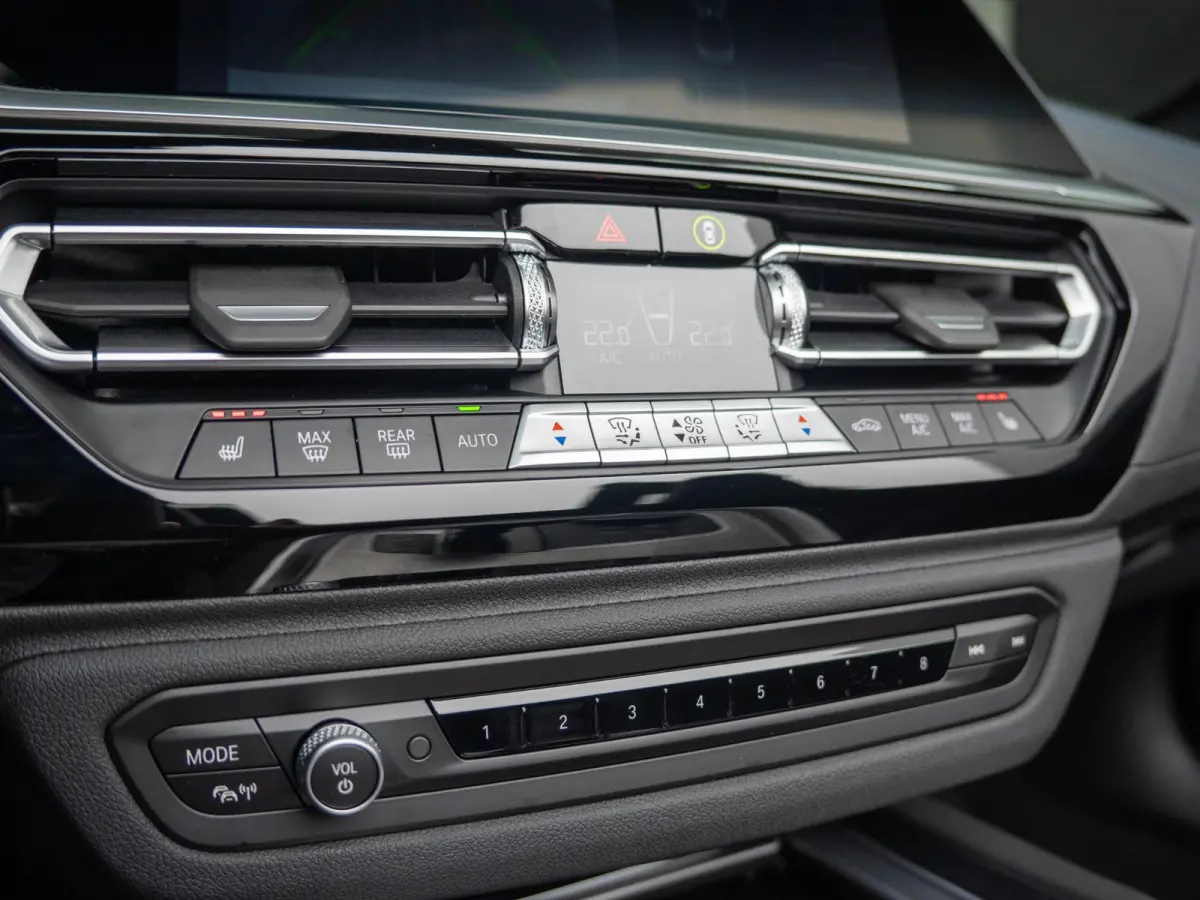 sDrive30i Business Edition Plus | Active Cruise Control | High Executive