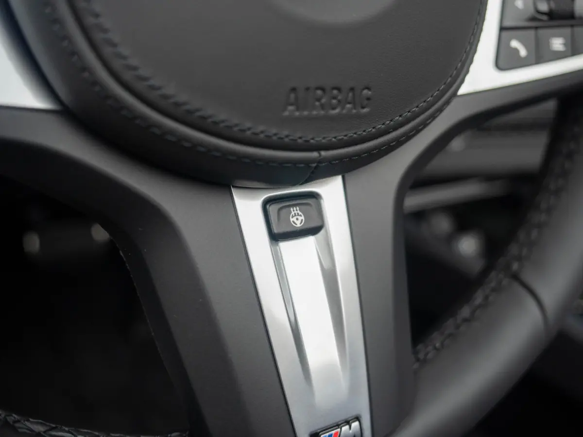 sDrive30i Business Edition Plus | Active Cruise Control | High Executive