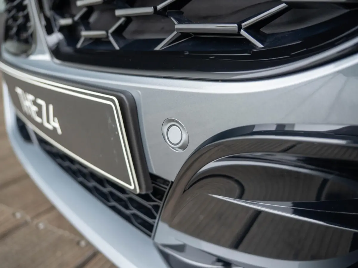 sDrive30i Business Edition Plus | Active Cruise Control | High Executive