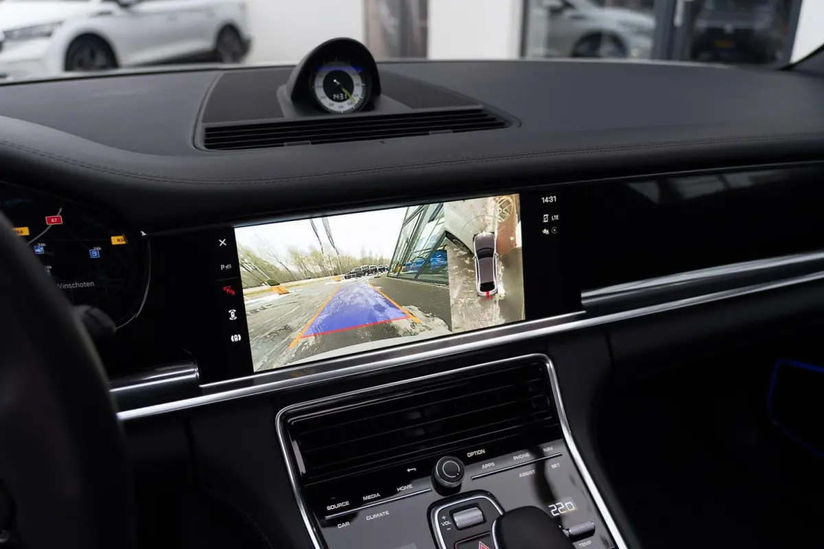 2.9 4S E-Hybrid 560PK|Org NL|1e Eig|Krijt|Sport Design|Panoramadak|Bose|Soft Close|Ambiente|Dealer Onderhouden