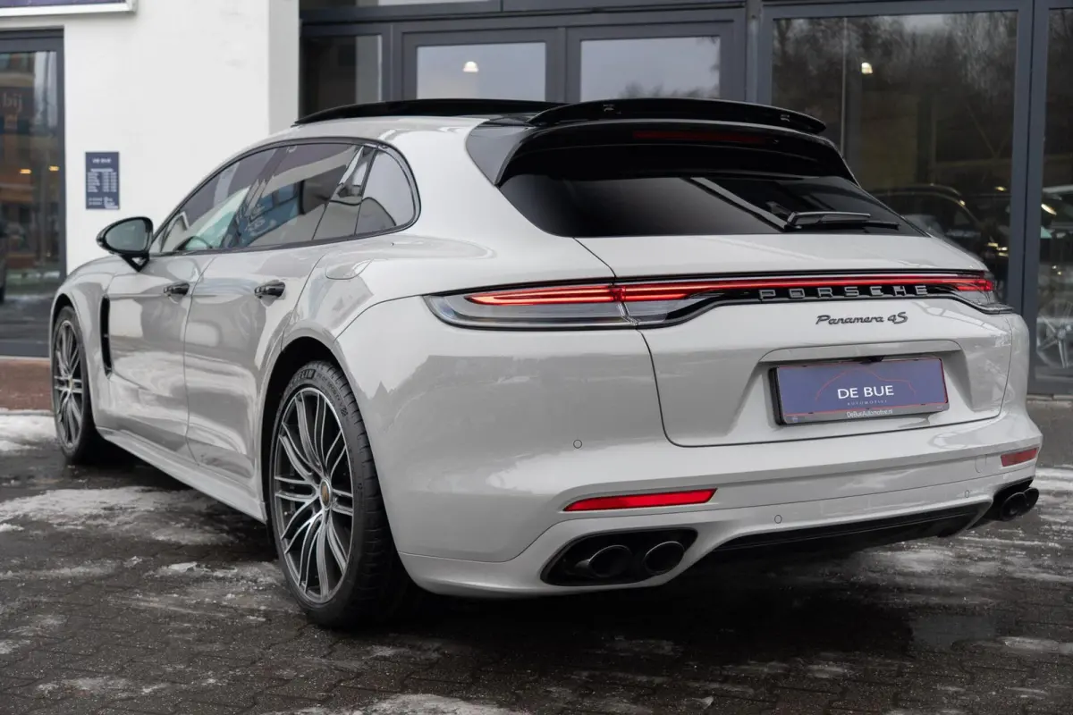 2.9 4S E-Hybrid 560PK|Org NL|1e Eig|Krijt|Sport Design|Panoramadak|Bose|Soft Close|Ambiente|Dealer Onderhouden