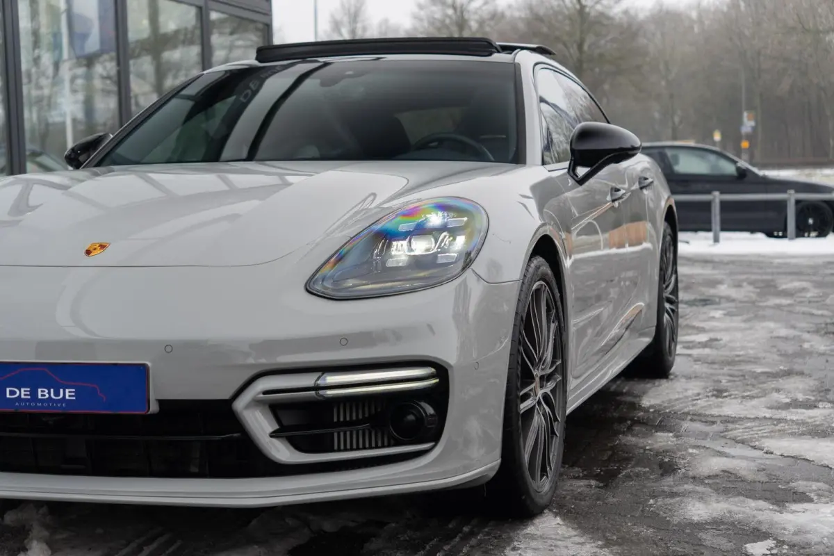 2.9 4S E-Hybrid 560PK|Org NL|1e Eig|Krijt|Sport Design|Panoramadak|Bose|Soft Close|Ambiente|Dealer Onderhouden