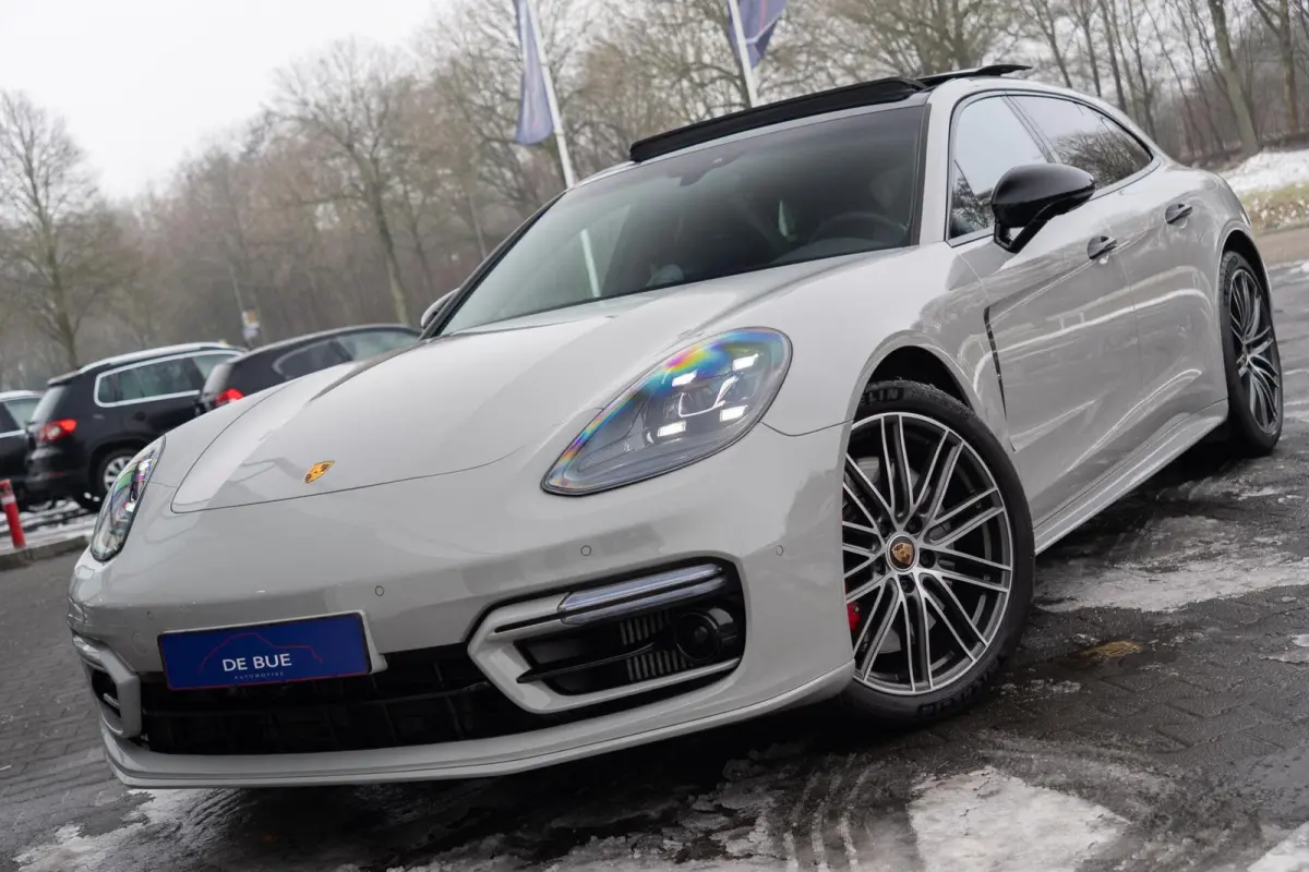 2.9 4S E-Hybrid 560PK|Org NL|1e Eig|Krijt|Sport Design|Panoramadak|Bose|Soft Close|Ambiente|Dealer Onderhouden