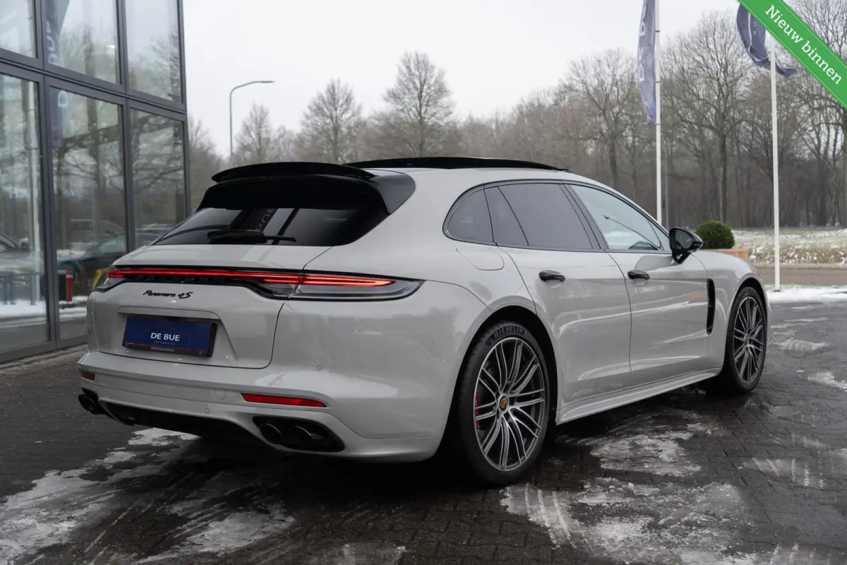 2.9 4S E-Hybrid 560PK|Org NL|1e Eig|Krijt|Sport Design|Panoramadak|Bose|Soft Close|Ambiente|Dealer Onderhouden