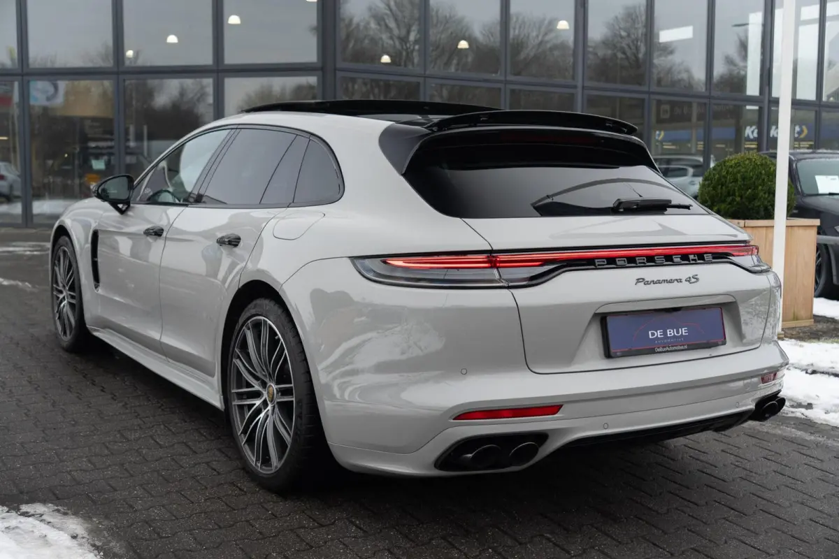2.9 4S E-Hybrid 560PK|Org NL|1e Eig|Krijt|Sport Design|Panoramadak|Bose|Soft Close|Ambiente|Dealer Onderhouden