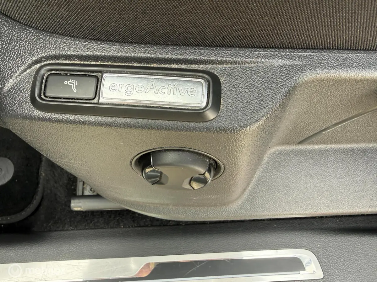 1.4 TSI R-line LED PANO DIGIDASH CARPLAY