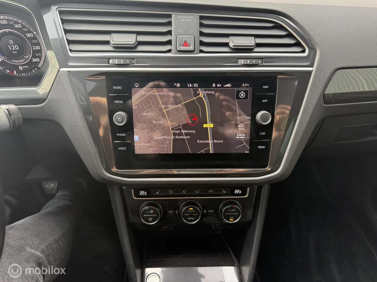 1.4 TSI R-line LED PANO DIGIDASH CARPLAY