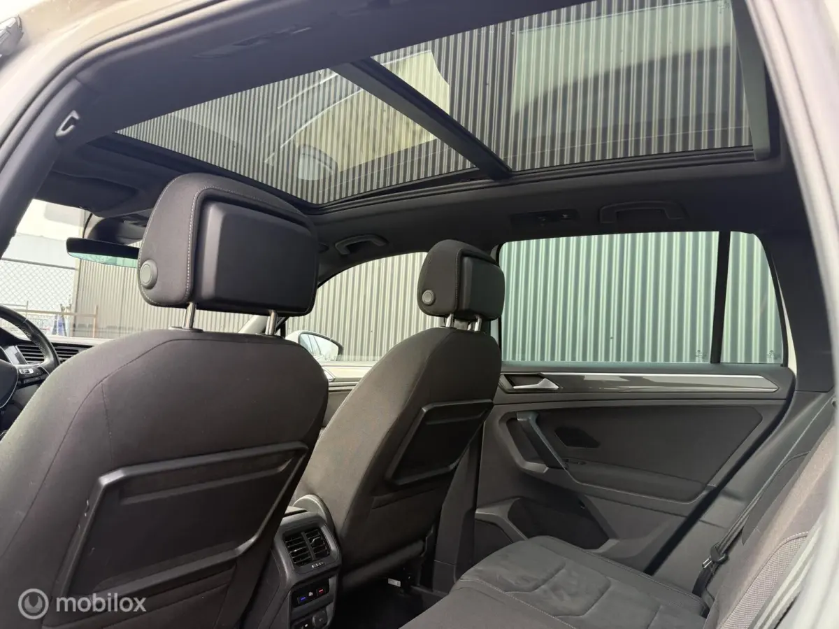 1.4 TSI R-line LED PANO DIGIDASH CARPLAY