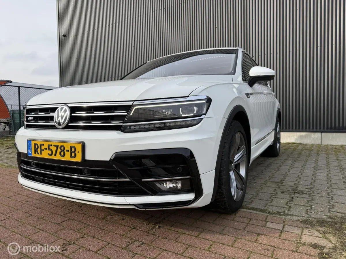 1.4 TSI R-line LED PANO DIGIDASH CARPLAY