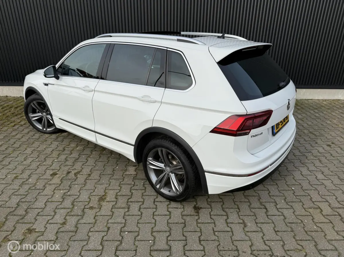 1.4 TSI R-line LED PANO DIGIDASH CARPLAY