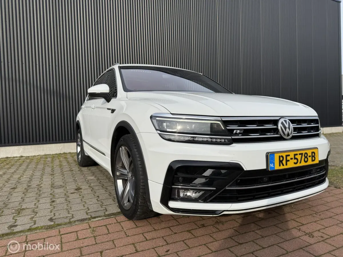 1.4 TSI R-line LED PANO DIGIDASH CARPLAY