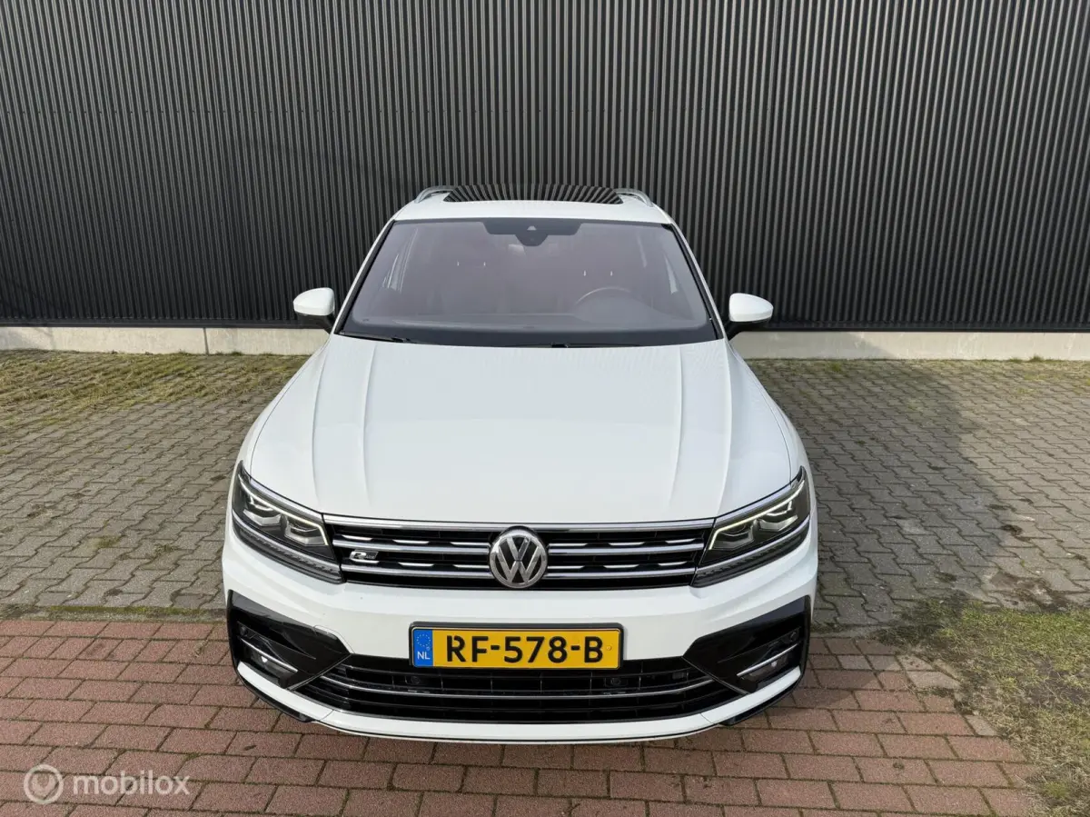 1.4 TSI R-line LED PANO DIGIDASH CARPLAY