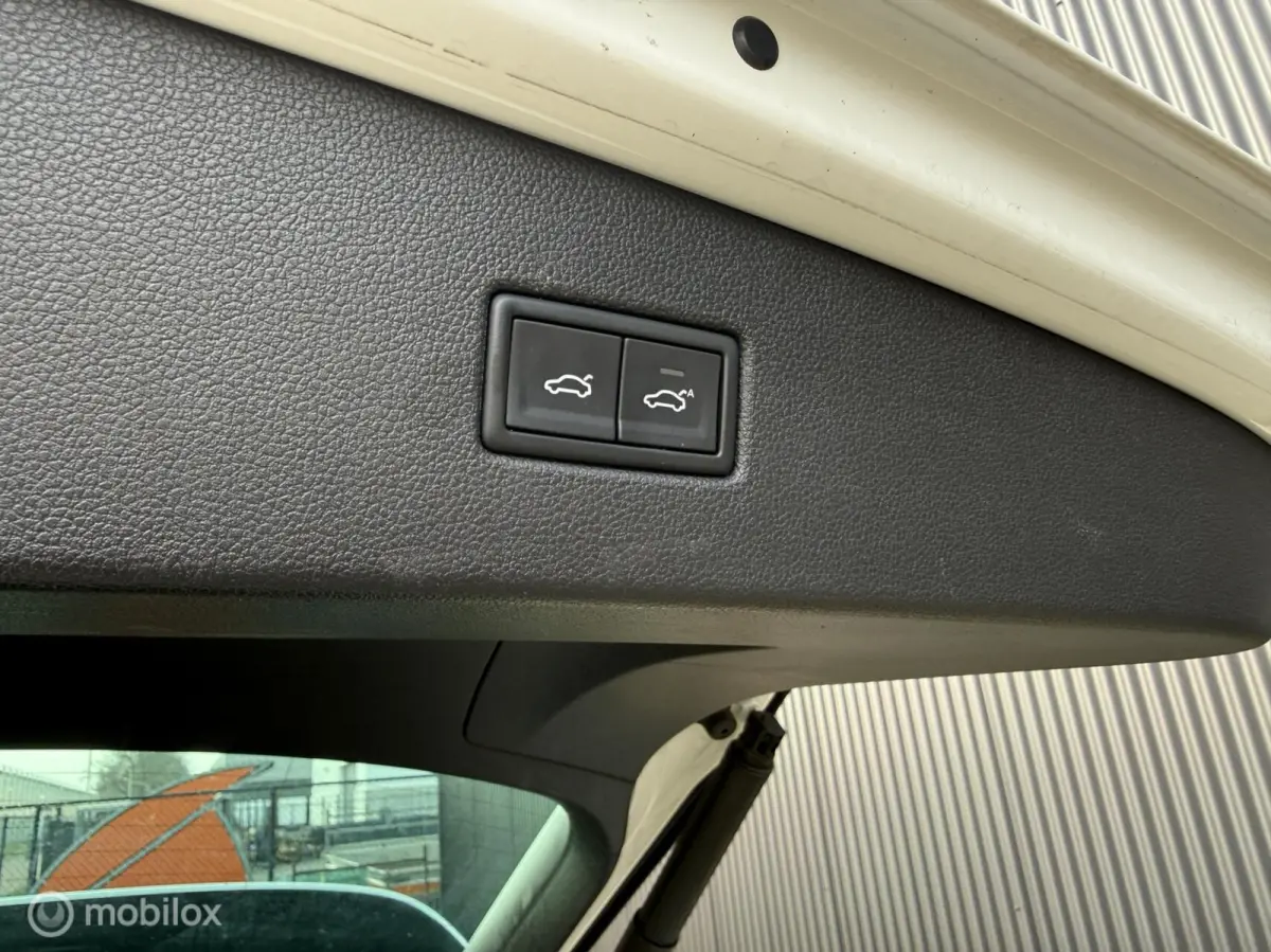 1.4 TSI R-line LED PANO DIGIDASH CARPLAY