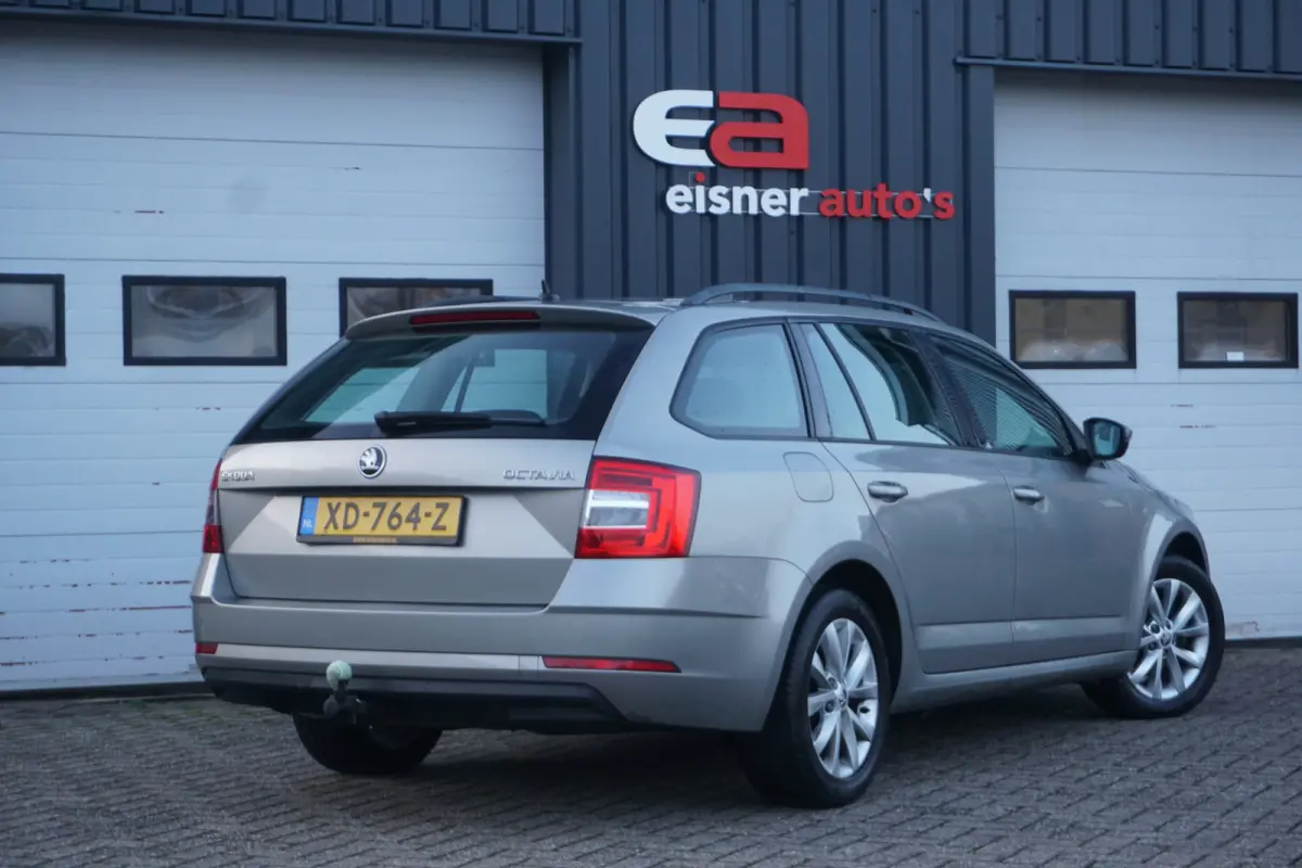 1.0 TSI Greentech Ambition Business | TREKHAAK | ECC | CARPLAY | NAVI |