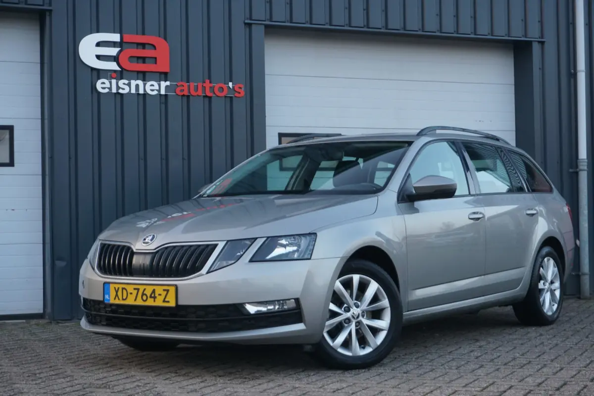 1.0 TSI Greentech Ambition Business | TREKHAAK | ECC | CARPLAY | NAVI |