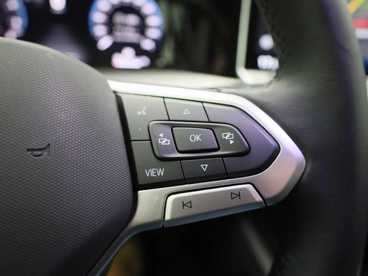1.5 eHybrid Life Edition SoH 100% | Navigatie | Airco | Parkeersensoren | Camera | Cruise control | 18 Inch Velgen |