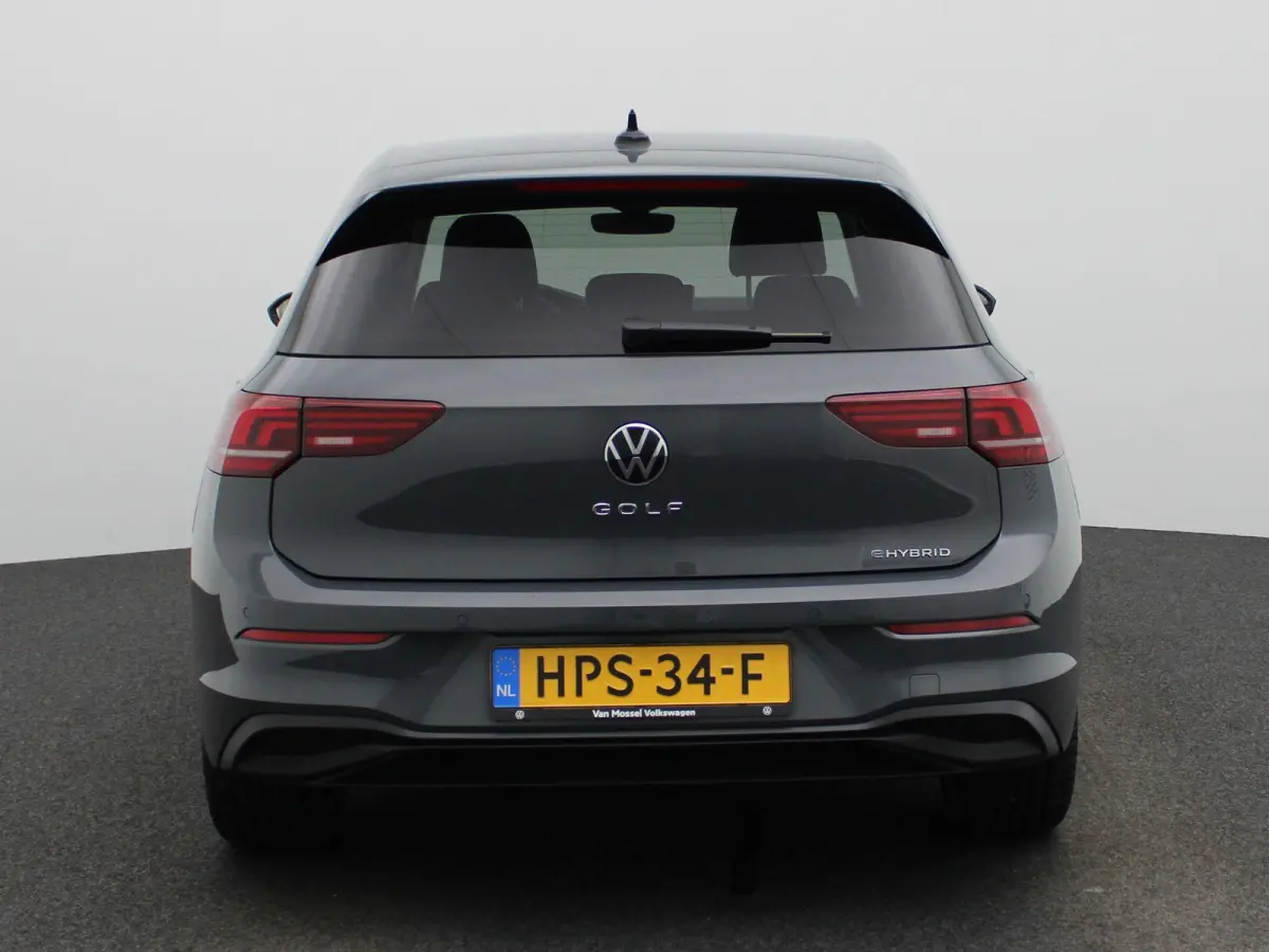 1.5 eHybrid Life Edition SoH 100% | Navigatie | Airco | Parkeersensoren | Camera | Cruise control | 18 Inch Velgen |