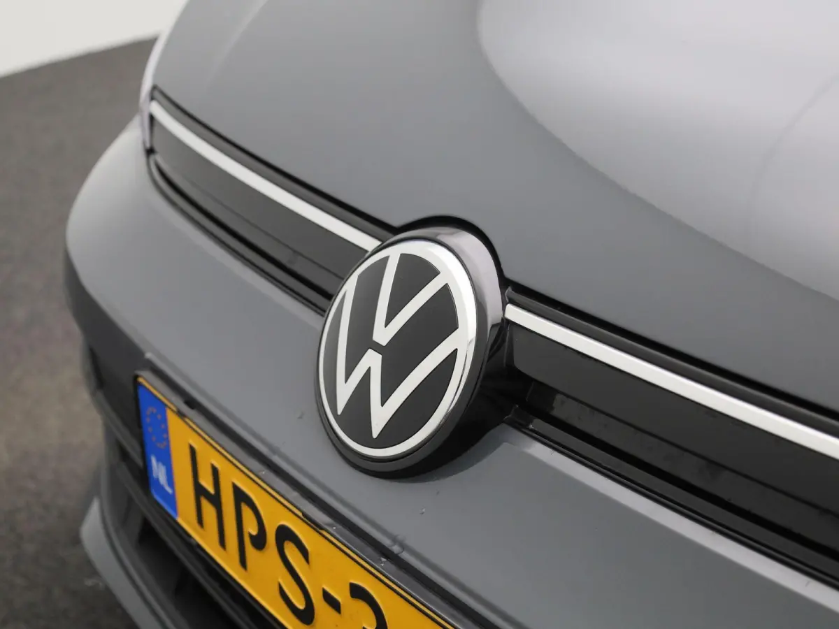 1.5 eHybrid Life Edition SoH 100% | Navigatie | Airco | Parkeersensoren | Camera | Cruise control | 18 Inch Velgen |
