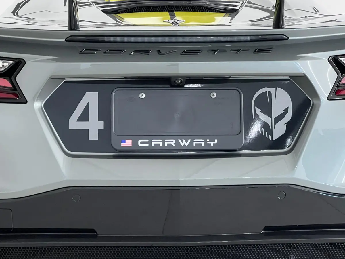 C8.R Carbon Pack