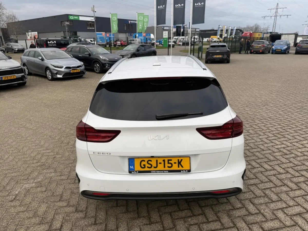 1.0 T-GDi DynamicPlusLine Navi + Camera - ZEER COMPLEET!