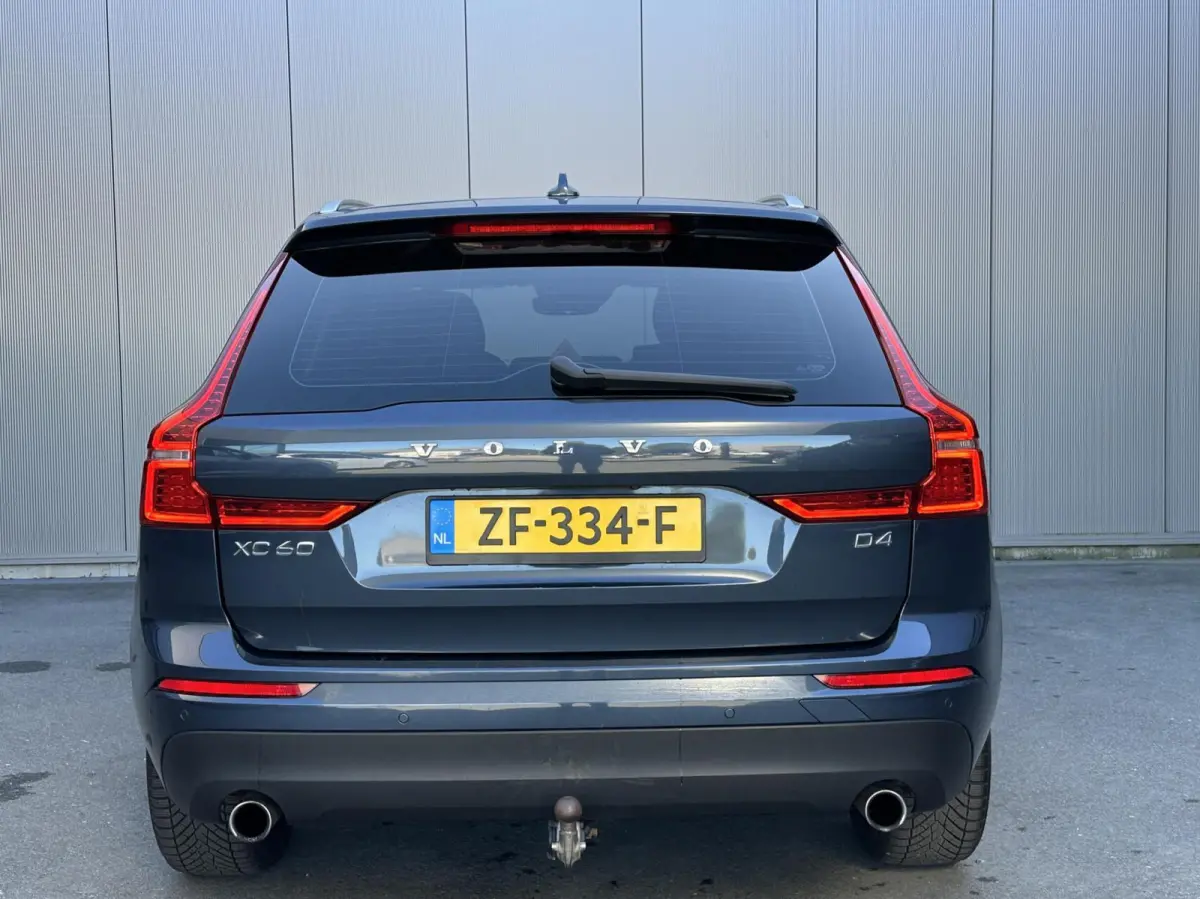 2.0 D4 Momentum Panorama|15.500,- netto|Export