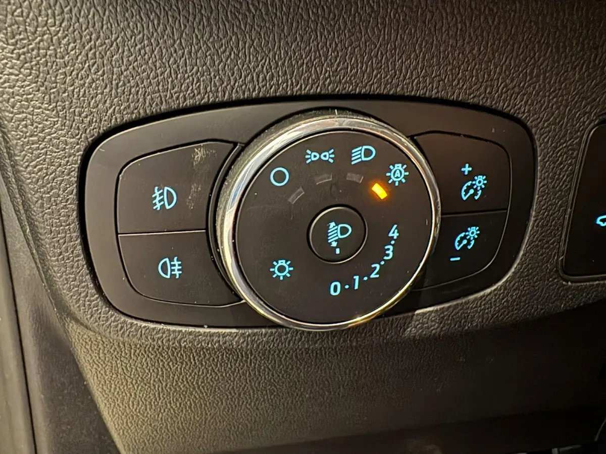 1.0 EcoBoost Hybrid ST Line X | TREKHAAK | ADAPTIVE CRUISE CONTROL | WINTER PAKKET | NAVIGATIE | ACHTERRUITRIJCAMERA | BANG & OLAFSUN |