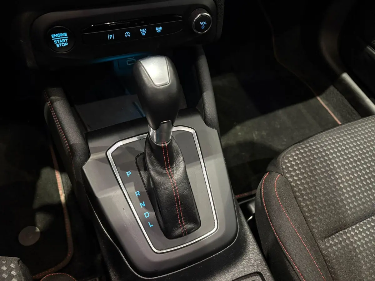 1.0 EcoBoost Hybrid ST Line X | TREKHAAK | ADAPTIVE CRUISE CONTROL | WINTER PAKKET | NAVIGATIE | ACHTERRUITRIJCAMERA | BANG & OLAFSUN |