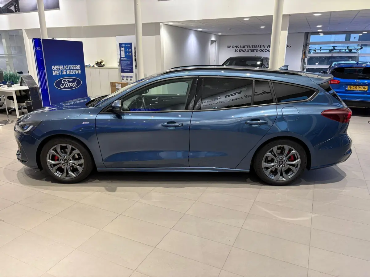 1.0 EcoBoost Hybrid ST Line X | TREKHAAK | ADAPTIVE CRUISE CONTROL | WINTER PAKKET | NAVIGATIE | ACHTERRUITRIJCAMERA | BANG & OLAFSUN |