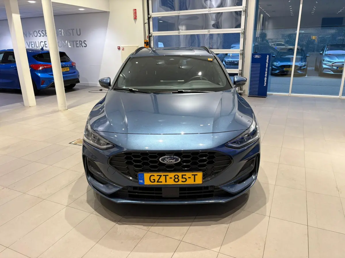 1.0 EcoBoost Hybrid ST Line X | TREKHAAK | ADAPTIVE CRUISE CONTROL | WINTER PAKKET | NAVIGATIE | ACHTERRUITRIJCAMERA | BANG & OLAFSUN |