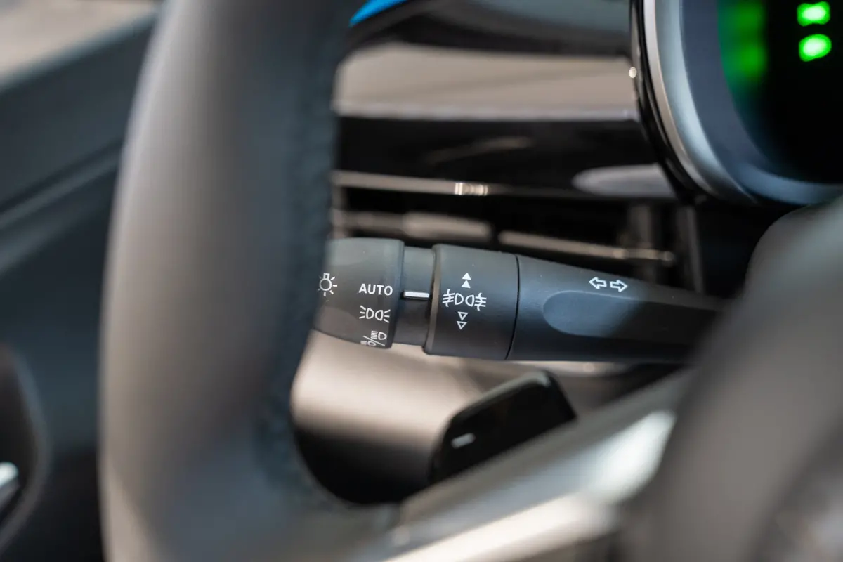 1.2 Hybrid Urban | Apple Carplay & Android Auto | Parkeersensoren | Bluetooth | Cruise Controle | Lichtmetalen velgen |