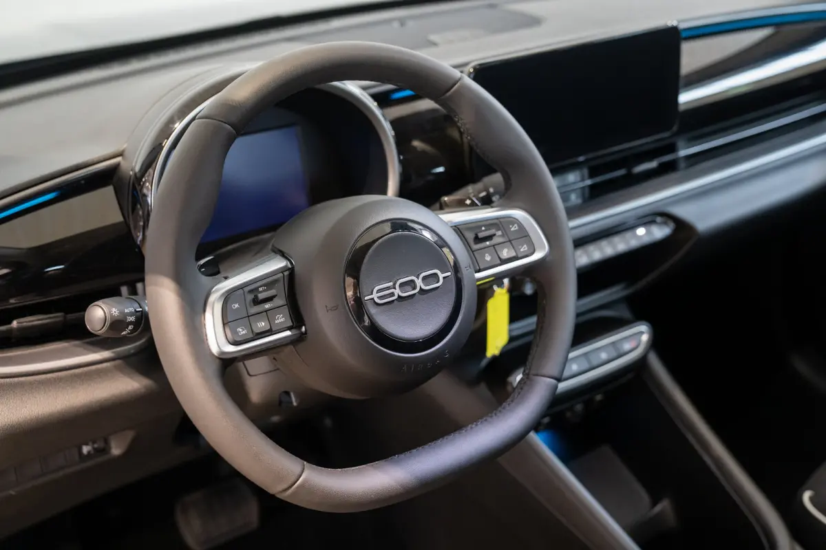 1.2 Hybrid Urban | Apple Carplay & Android Auto | Parkeersensoren | Bluetooth | Cruise Controle | Lichtmetalen velgen |