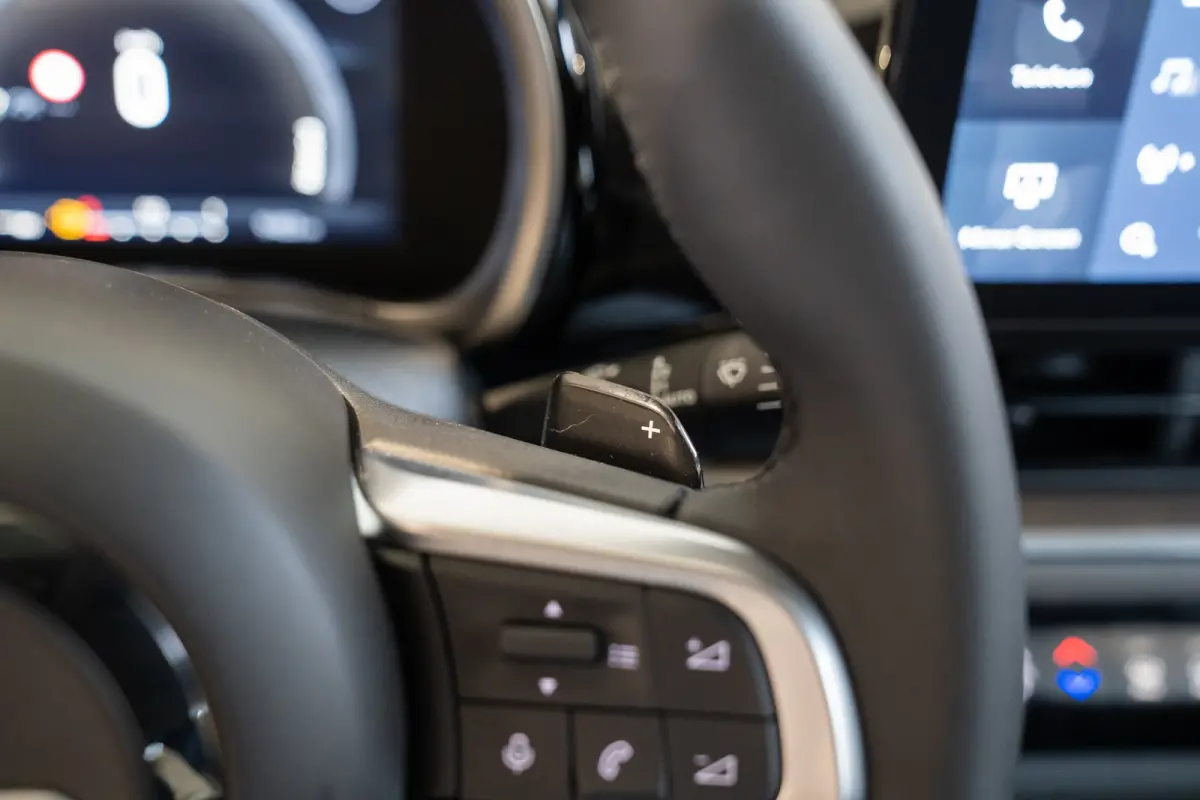 1.2 Hybrid Urban | Apple Carplay & Android Auto | Parkeersensoren | Bluetooth | Cruise Controle | Lichtmetalen velgen |