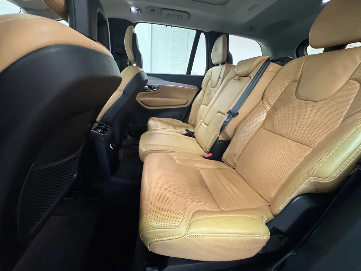 2.0 T8 SOH 89% Inscription Luxury-Line Intellisafe Pro Line Parkeer pakket