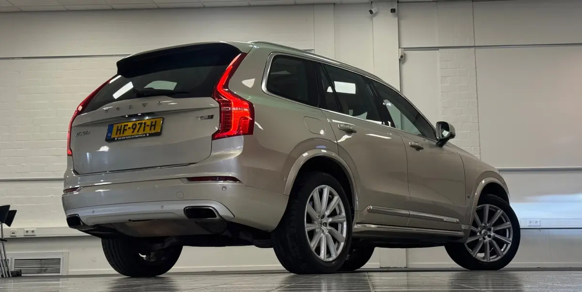 2.0 T8 SOH 89% Inscription Luxury-Line Intellisafe Pro Line Parkeer pakket