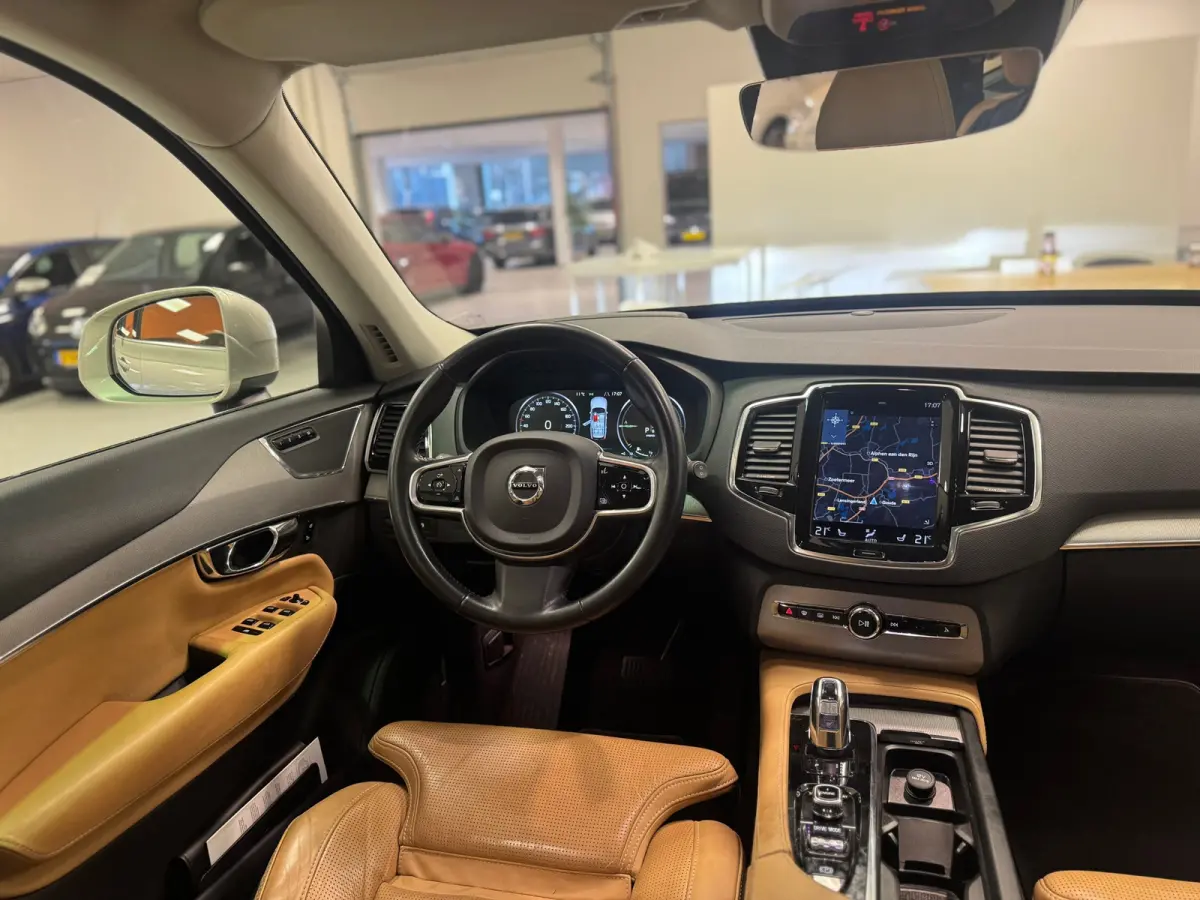 2.0 T8 SOH 89% Inscription Luxury-Line Intellisafe Pro Line Parkeer pakket