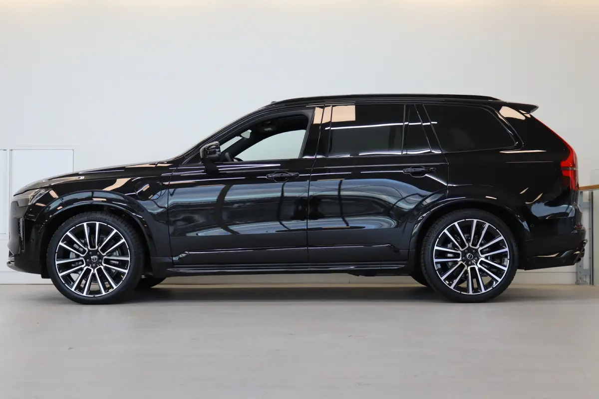 T8 455PK Ultra Black Edition Executive | HEICO! | Trekhaak |  Luchtvering | Panoramadak | 22'' | 360 | Massage