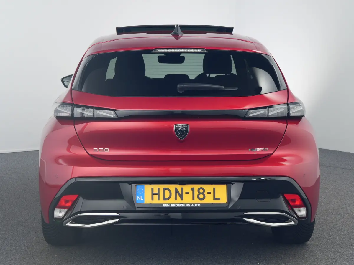 1.6 Plug-in Hybrid 180 GT Panoramadak / 360 camera | Achterbank in 3 delen neerklapbaar met skiluik | Achteropkomend verkeer waarschuwing | Achteruitrij assistent