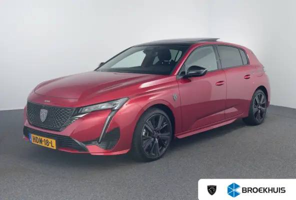 1.6 Plug-in Hybrid 180 GT Panoramadak / 360 camera | Achterbank in 3 delen neerklapbaar met skiluik | Achteropkomend verkeer waarschuwing | Achteruitrij assistent