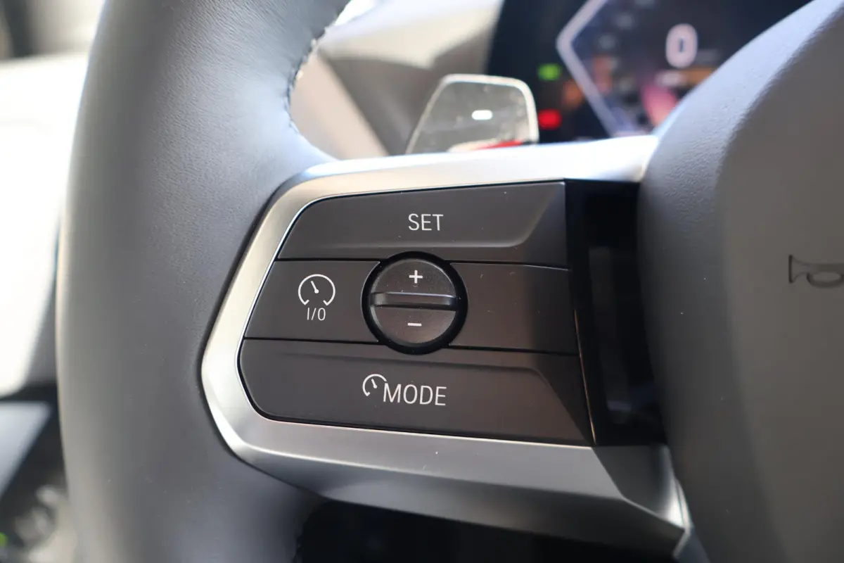120 | M Sportpakket | Driving Assistant | Voorstoelen Verwarmd | Apple Carplay