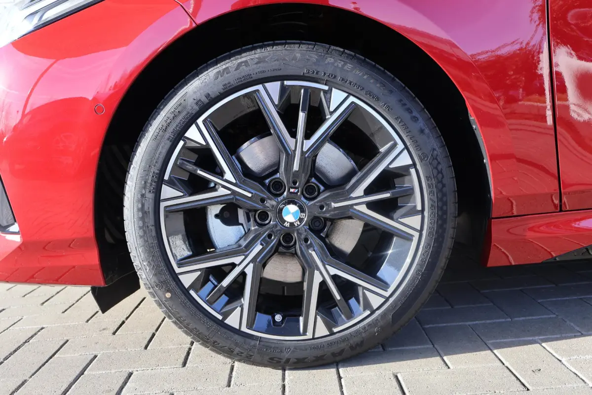 120 | M Sportpakket | Driving Assistant | Voorstoelen Verwarmd | Apple Carplay