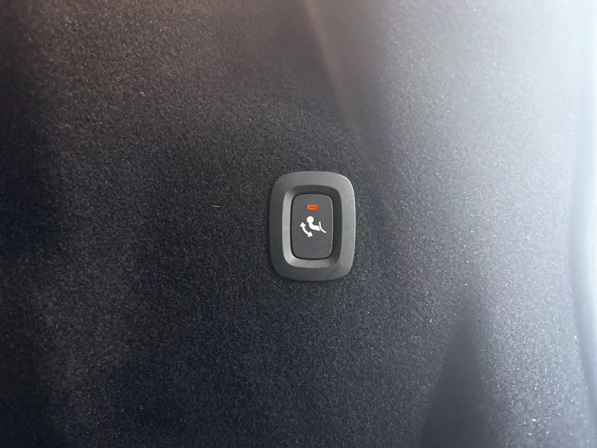 T6 Plug-in hybrid AWD Plus Dark | Panoramadak | 360° camera | Stoel- en Stuurverwarming | Trekhaak