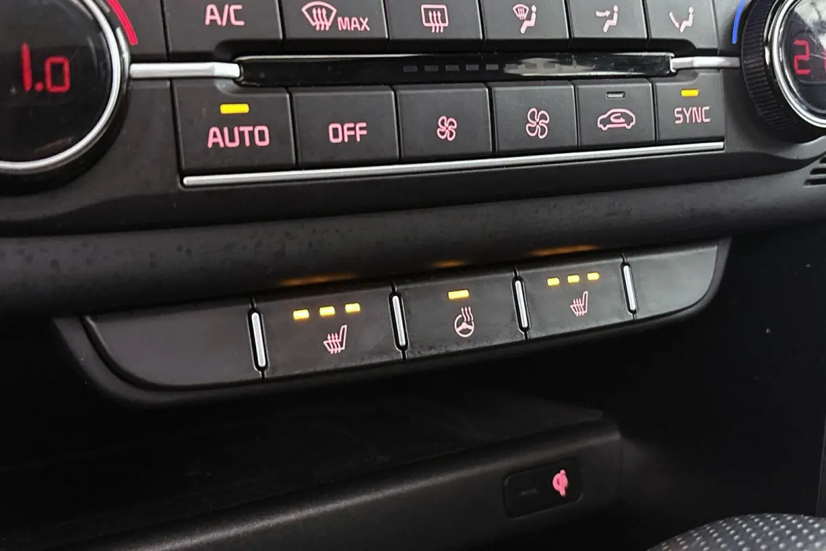 1.5 T-GDi GT-Line Pano Stuur-Stoelverwarming Camera Apple Carplay