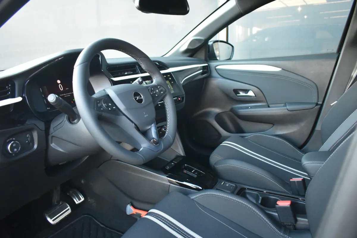 1.2 Turbo Hybrid GS 110pk Tot 8 Jaar Garantie! | Navigatie Pro | Keyless-Entry | Dodehoek-Detectie | Climate Control | LED-Matrix | !!