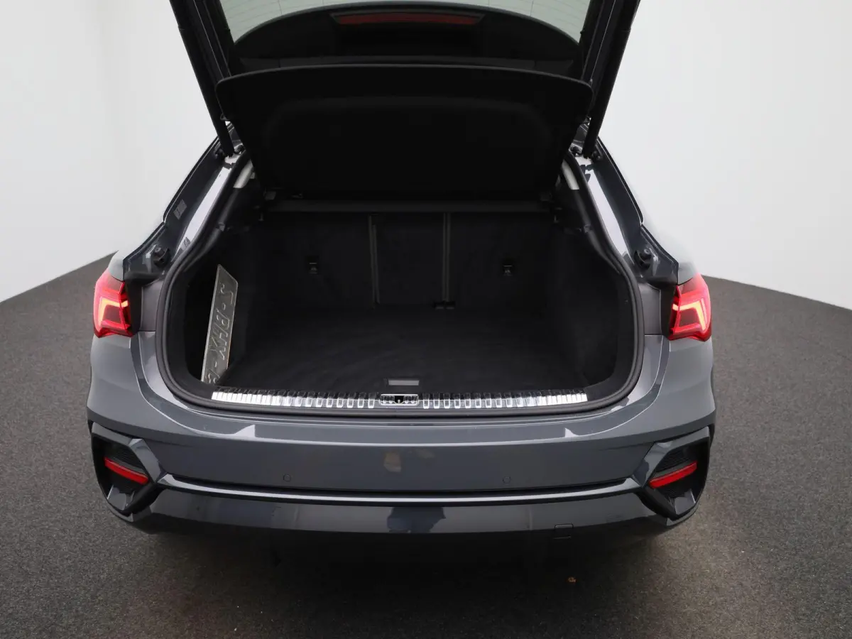 40 TFSI quattro S Edition | TREKHAAK | CAMERA | STOELVERWARMING | SCHUIFDAK | SPORTSTOELEN | NAVIGATIE | VIRTUAL COCKPIT