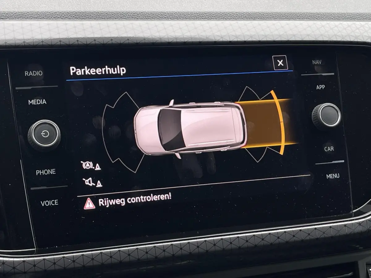 1.0 TSI Style DSG Automaat |TREKHAAK | CRUISE CONTROL ADAPTIEF | STOELVERWARMING | NAVIGATIE