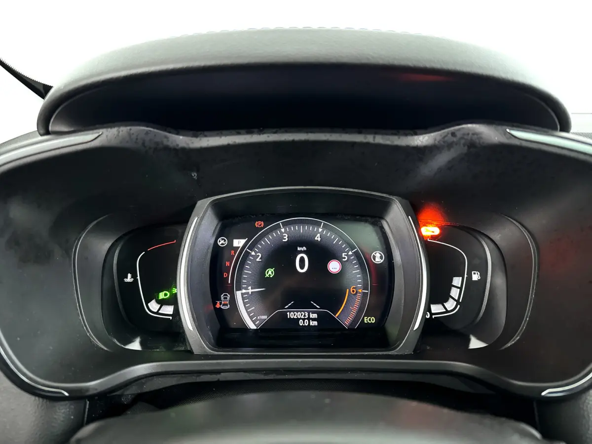 1.2 TCe Bose | Panoramadak | Stoelverwarming | Parkeercamera | Cruise control