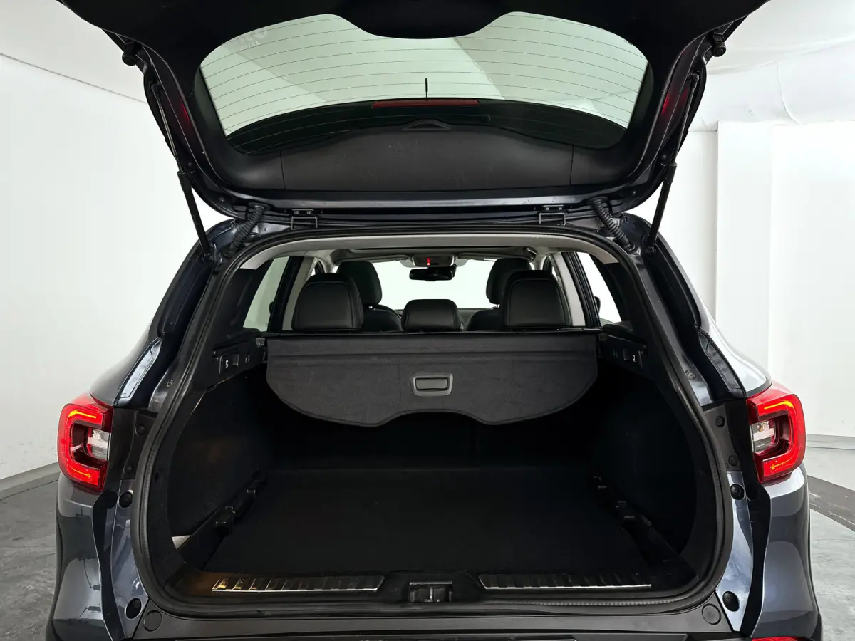 1.2 TCe Bose | Panoramadak | Stoelverwarming | Parkeercamera | Cruise control