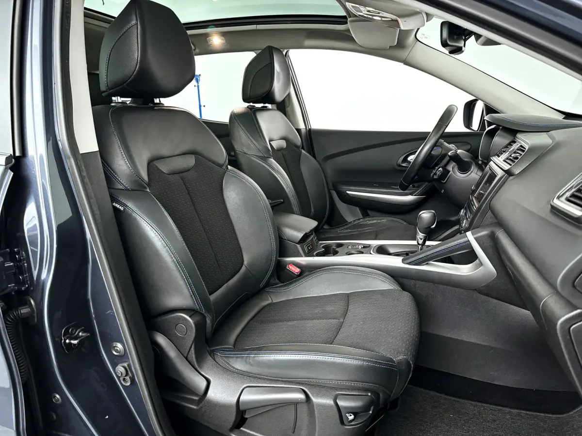 1.2 TCe Bose | Panoramadak | Stoelverwarming | Parkeercamera | Cruise control