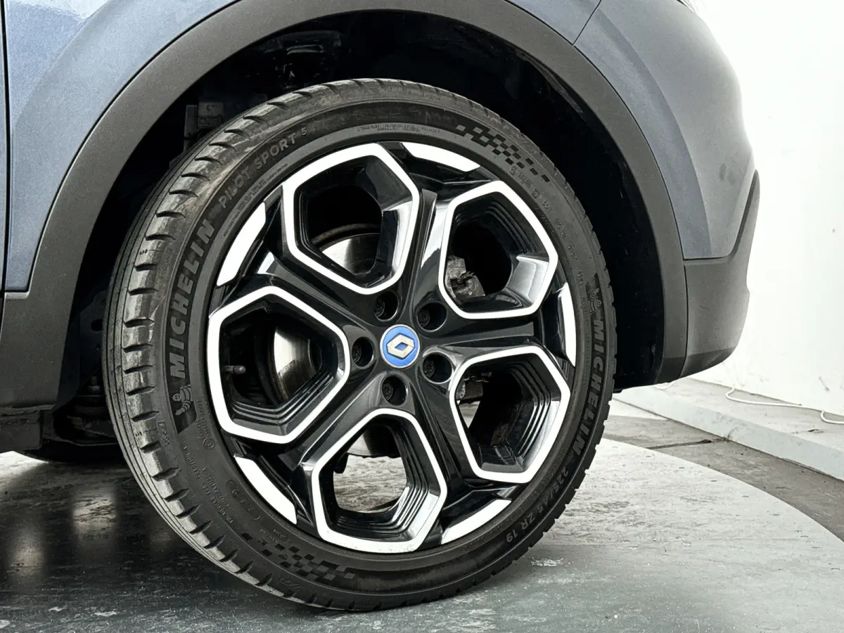 1.2 TCe Bose | Panoramadak | Stoelverwarming | Parkeercamera | Cruise control