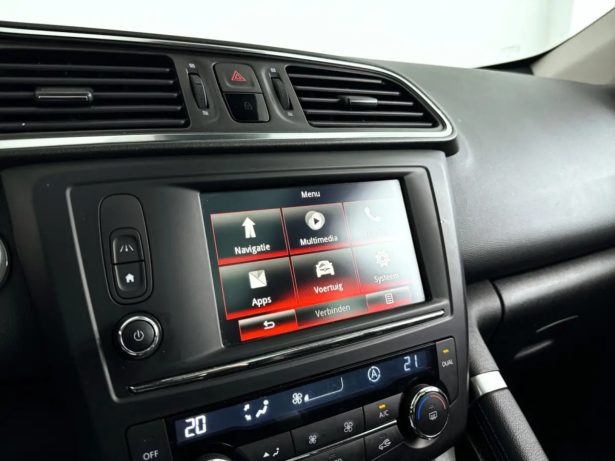 1.2 TCe Bose | Panoramadak | Stoelverwarming | Parkeercamera | Cruise control